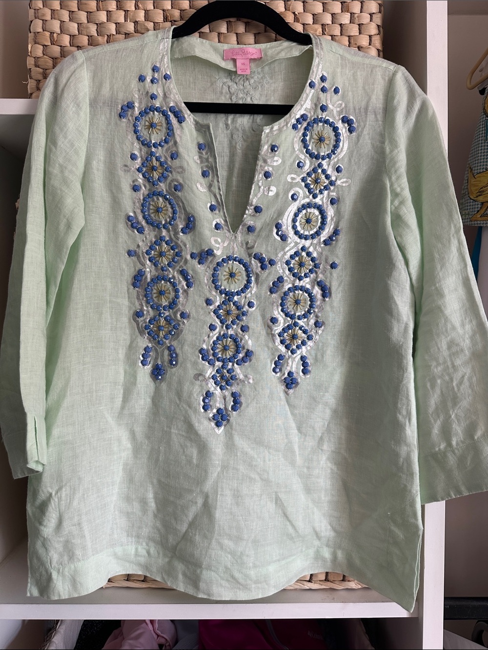 Lilly Pulitzer Amelia Island tunic top is 100% linen! Like new